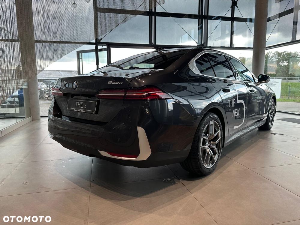 BMW Seria 5 520d mHEV - 5