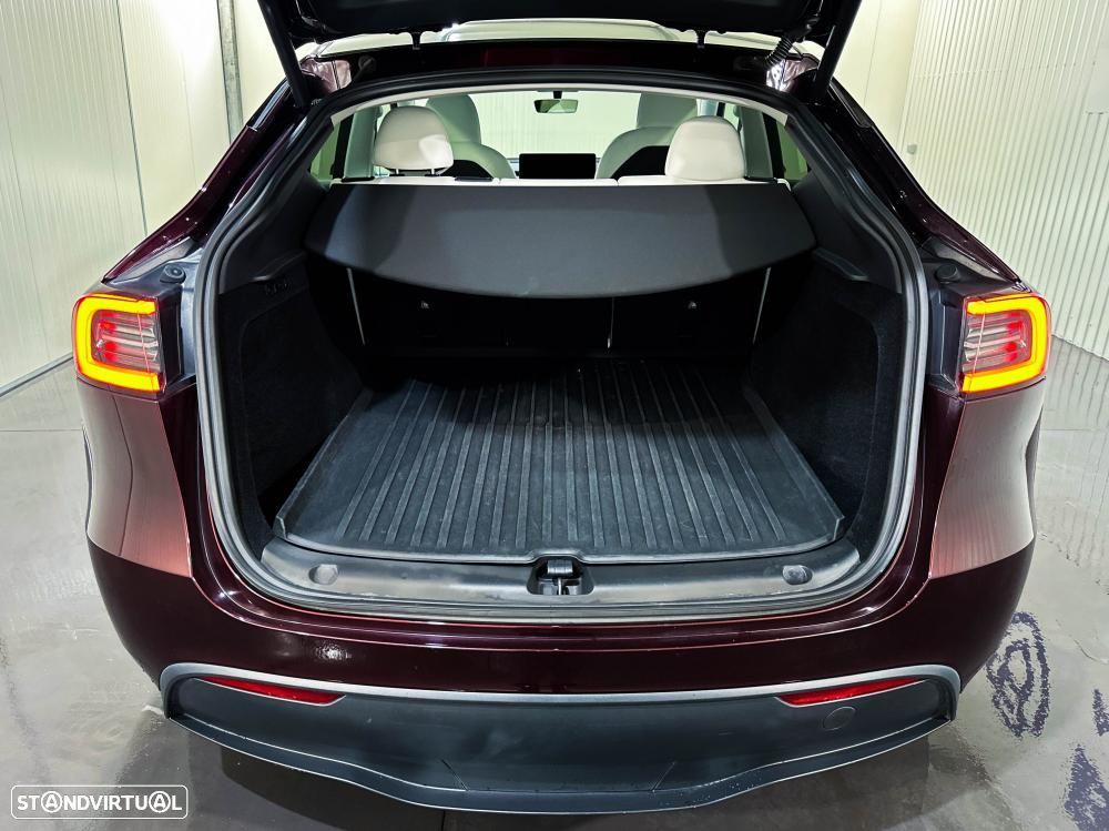 Tesla Model Y Performance Dual Motor AWD - 54