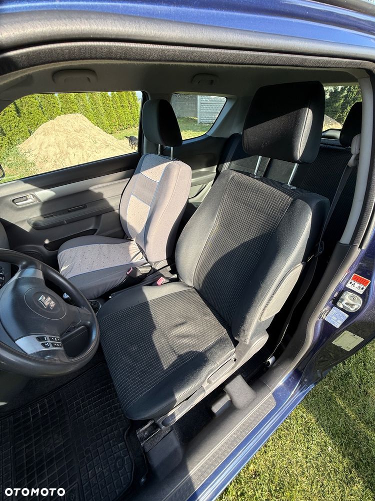 Suzuki Swift 1.3 GC - 11