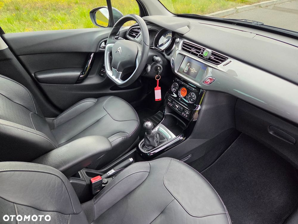 Citroën C3 Pure Tech (VTi) 82 Exclusive - 14