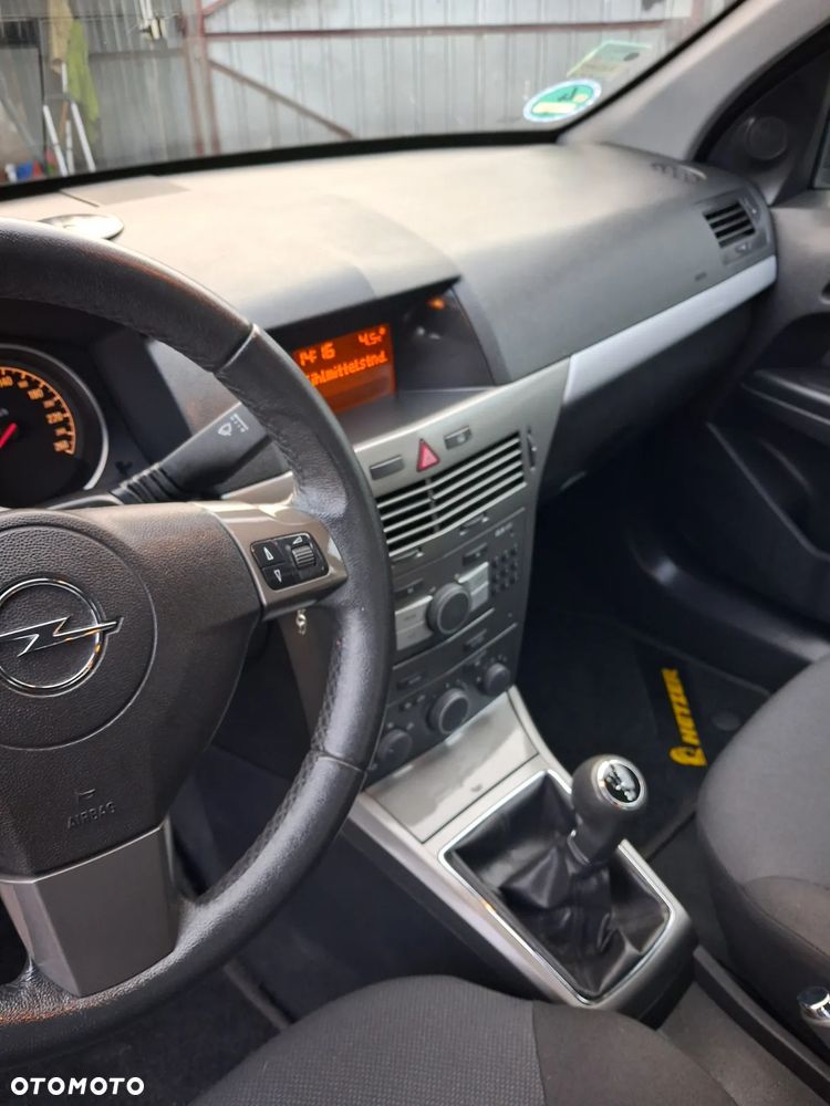Opel Astra - 17