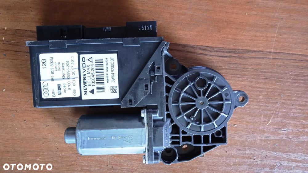 Silniczek szyby prawy przód Seat Exeo 8e1959802g - 1