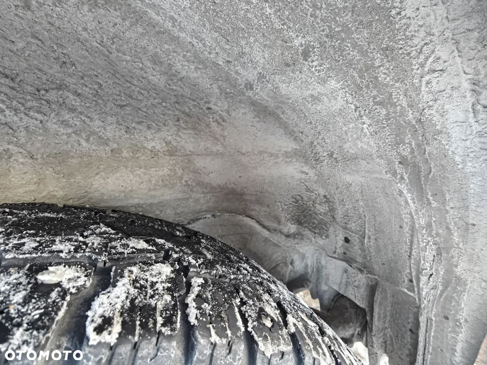 Volkswagen Multivan - 28