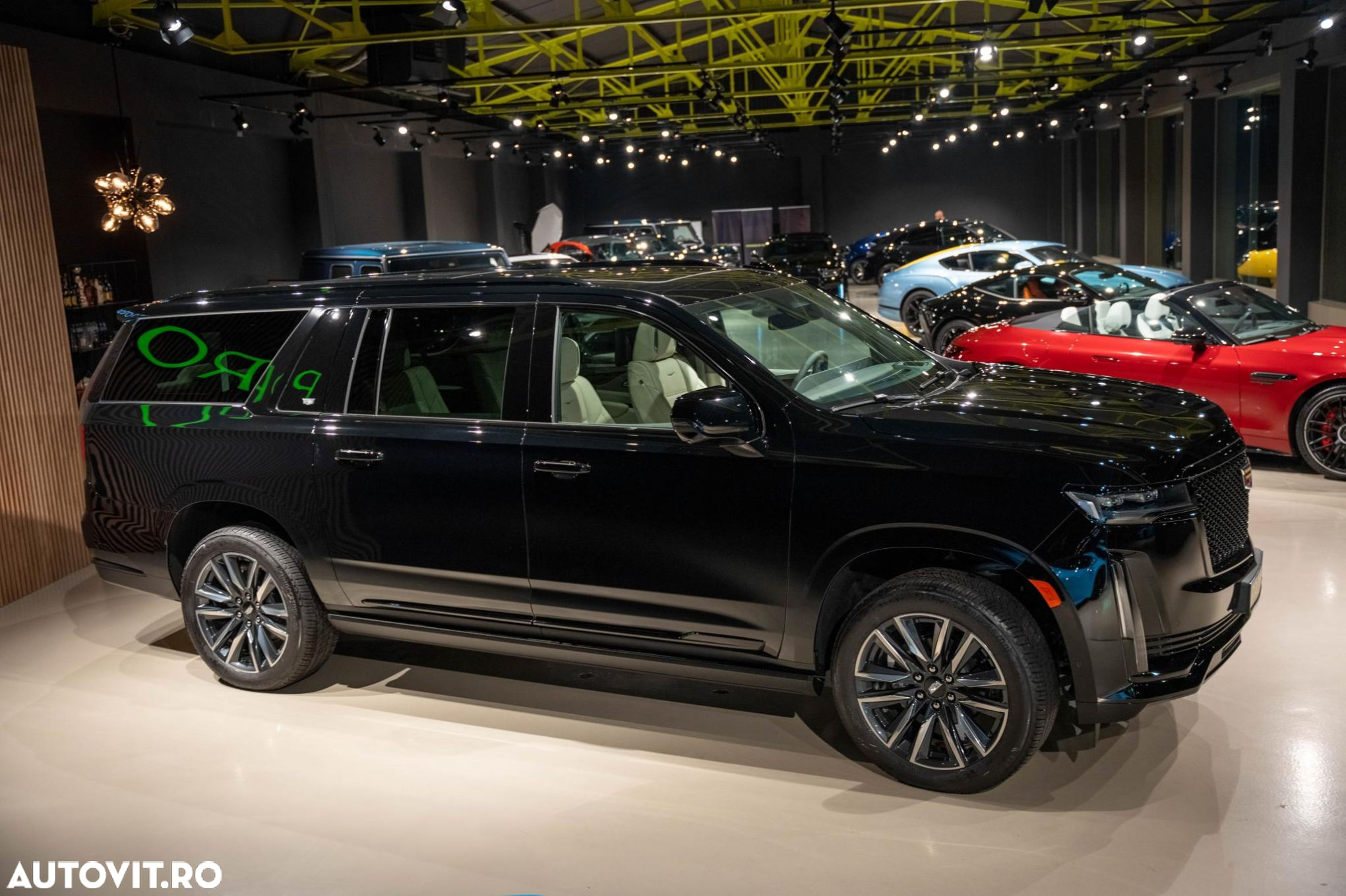 Cadillac Escalade - 21