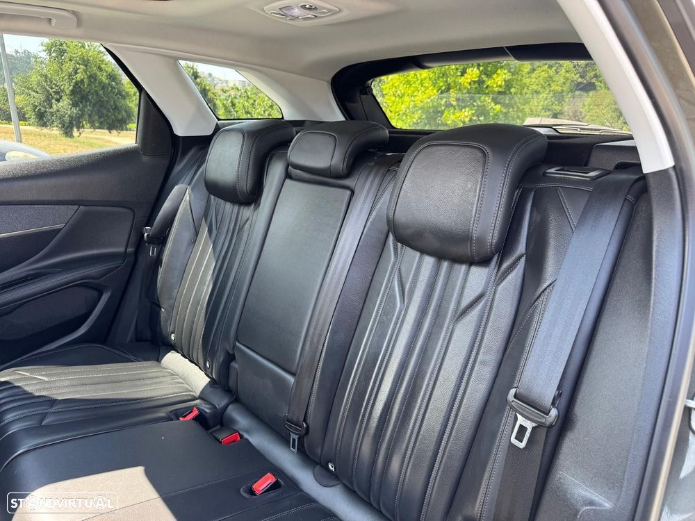 Peugeot 3008 1.5 BlueHDi Allure EAT8 - 13