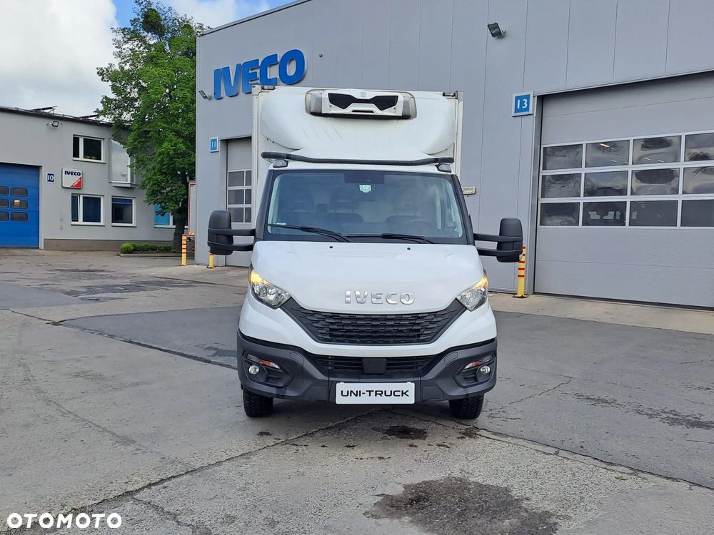 Iveco Daily 50C16  | 3.0 | Bliźniak 8 EP   | Niski przebieg | Winda | Zasilanie zewnętrzne | - 2