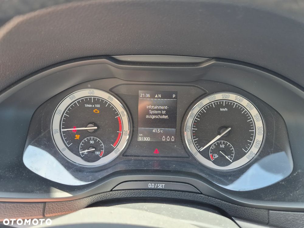 Skoda Karoq 1.5 TSI ACT 4x2 Style DSG - 6