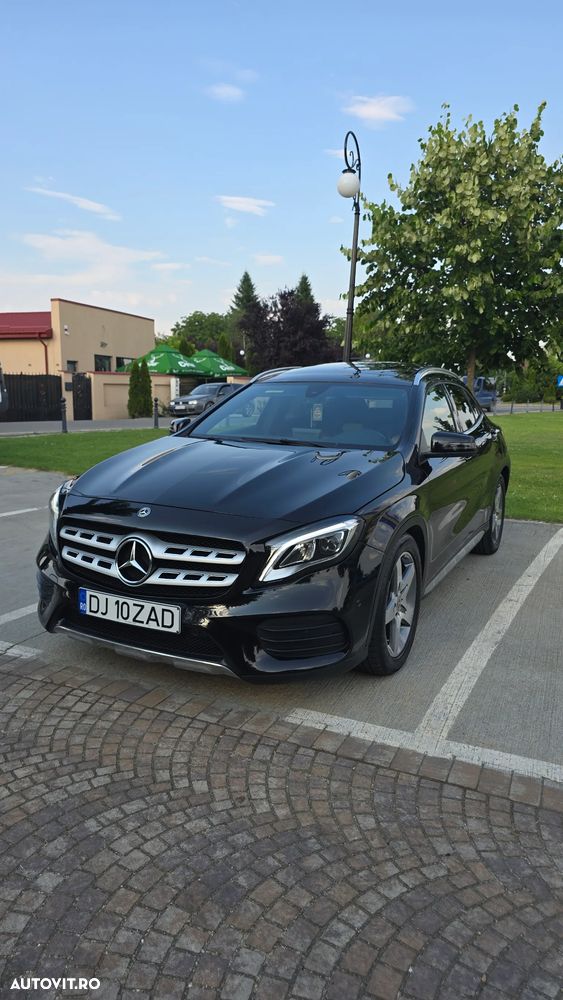 Mercedes-Benz GLA - 7
