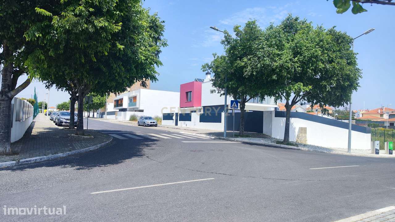 Terreno de 217 m² em Tires para Moradia bifamiliar de luxo - Grande imagem: 4/15