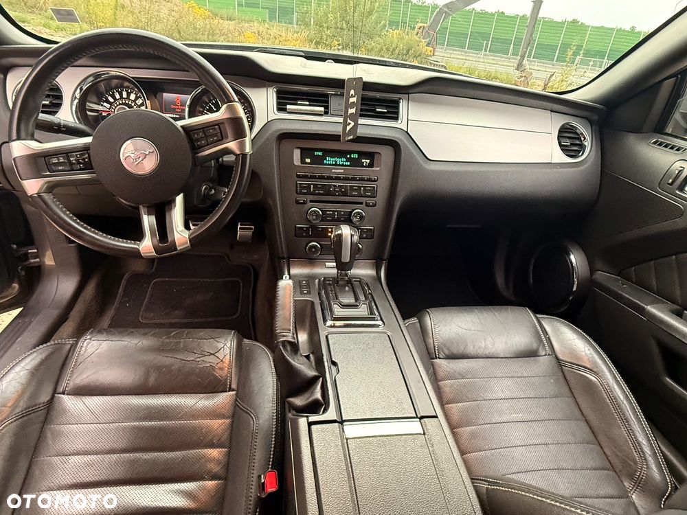 Ford Mustang 3.7 V6 Premium - 5