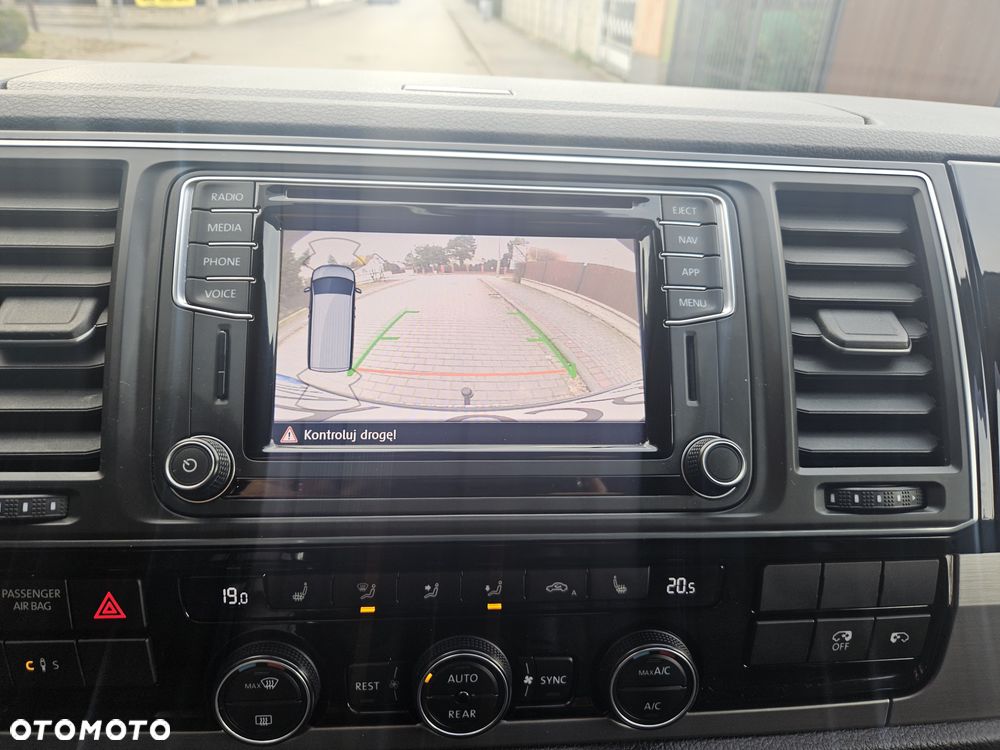 Volkswagen Multivan 2.0 BiTDI L1 Edition DSG - 26