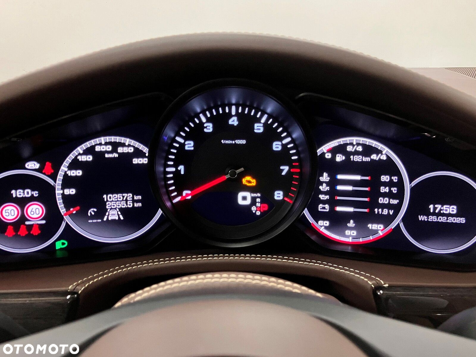 Porsche Panamera - 32