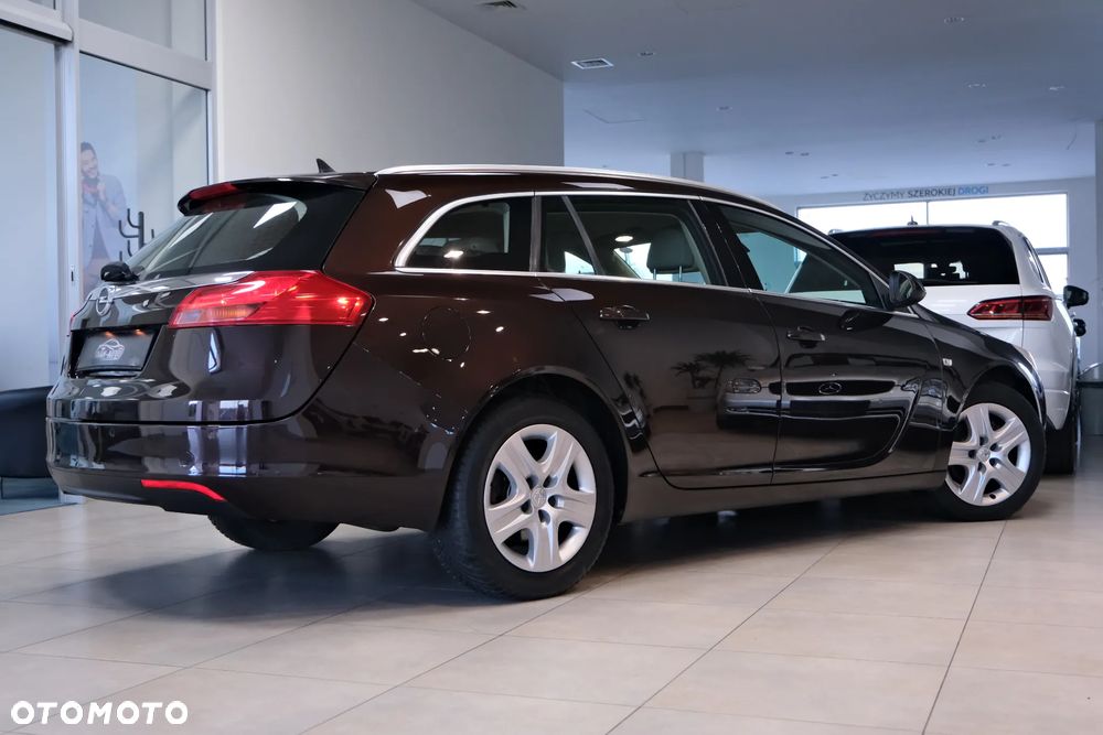 Opel Insignia - 8
