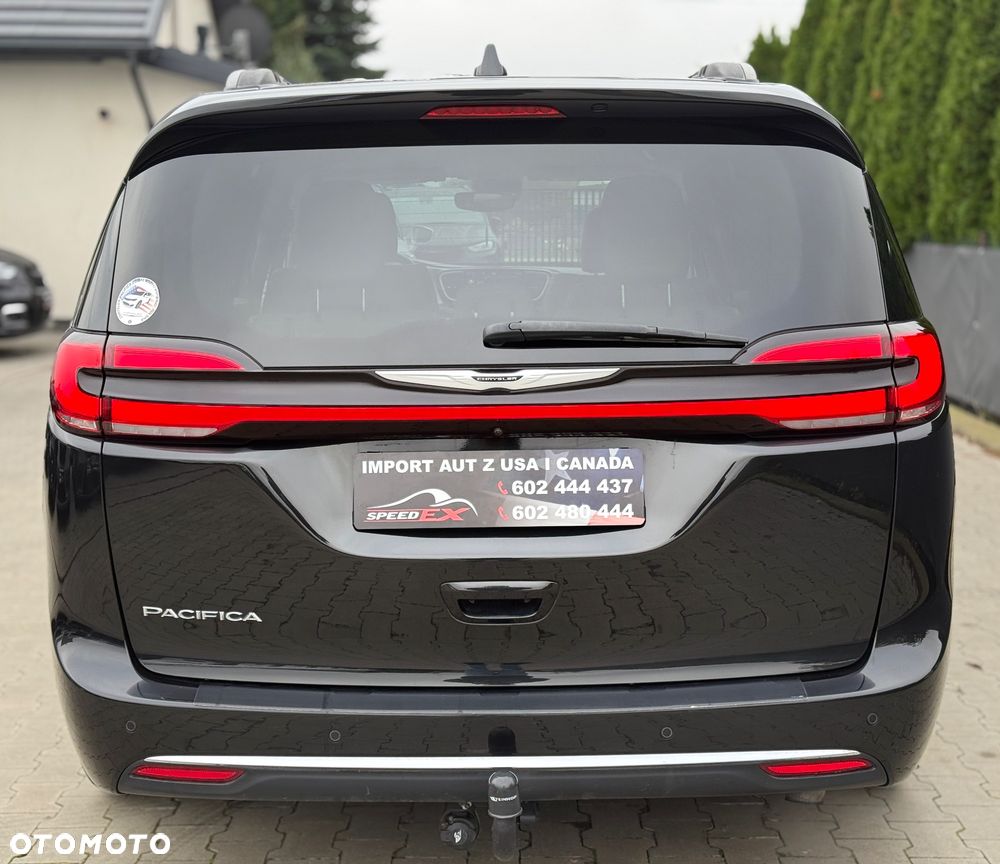 Chrysler Pacifica - 9