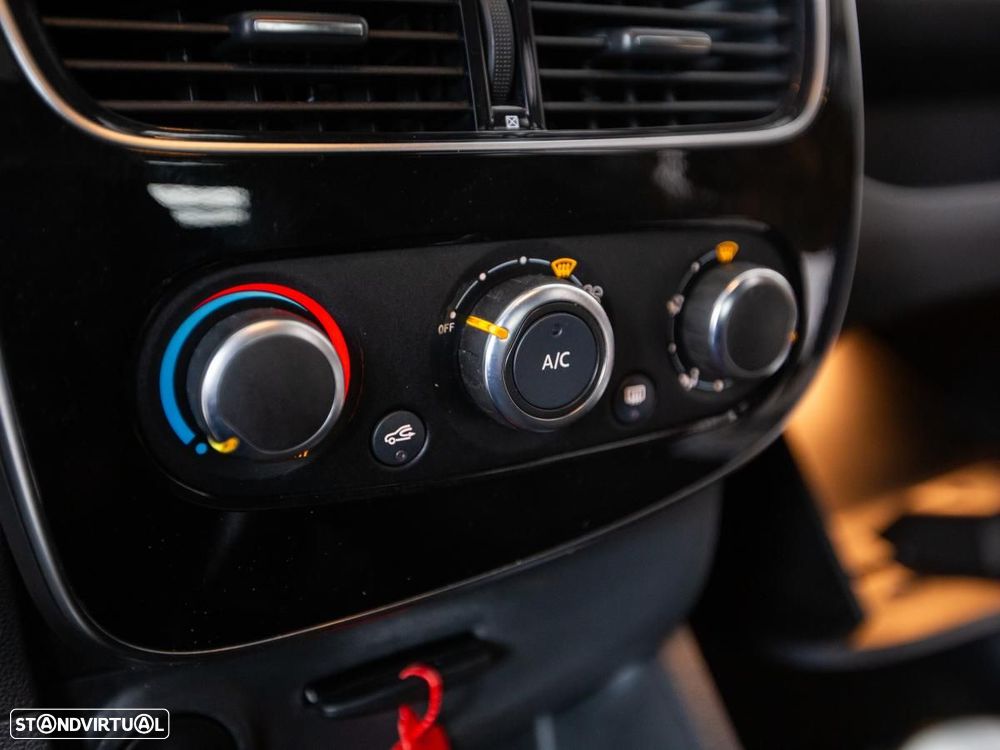 Renault Clio Van 1.5 DCI 90 INTENS c/iva - 14