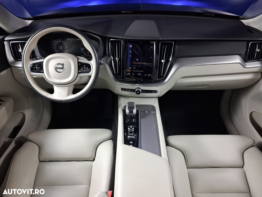 Volvo XC 60 B4 MHEV AT8 AWD Inscription - 13