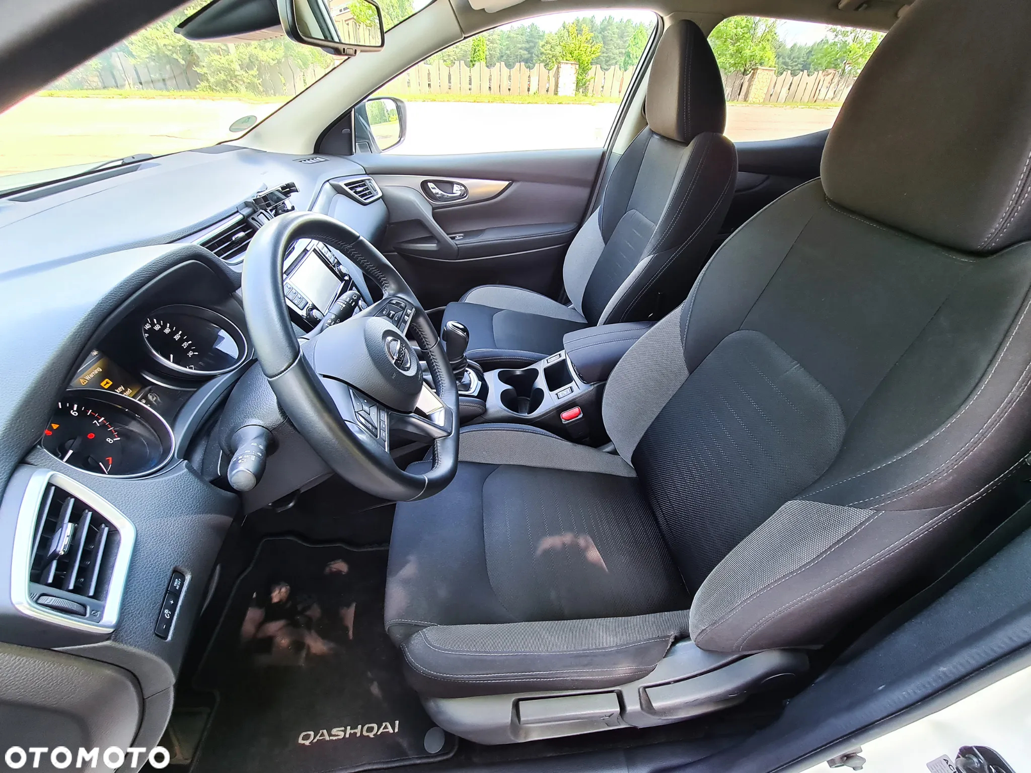 Nissan Qashqai 1.2 DIG-T N-Connecta Xtronic EU6 - 16