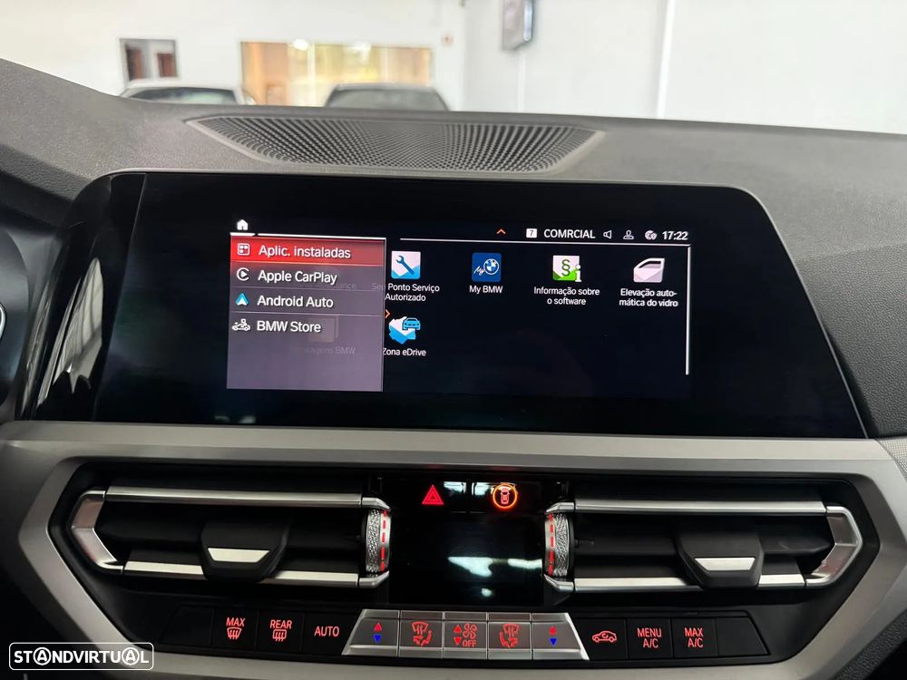 BMW 330 e Touring Pack M Auto - 32