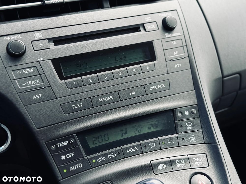 Toyota Prius (Hybrid) Comfort - 29