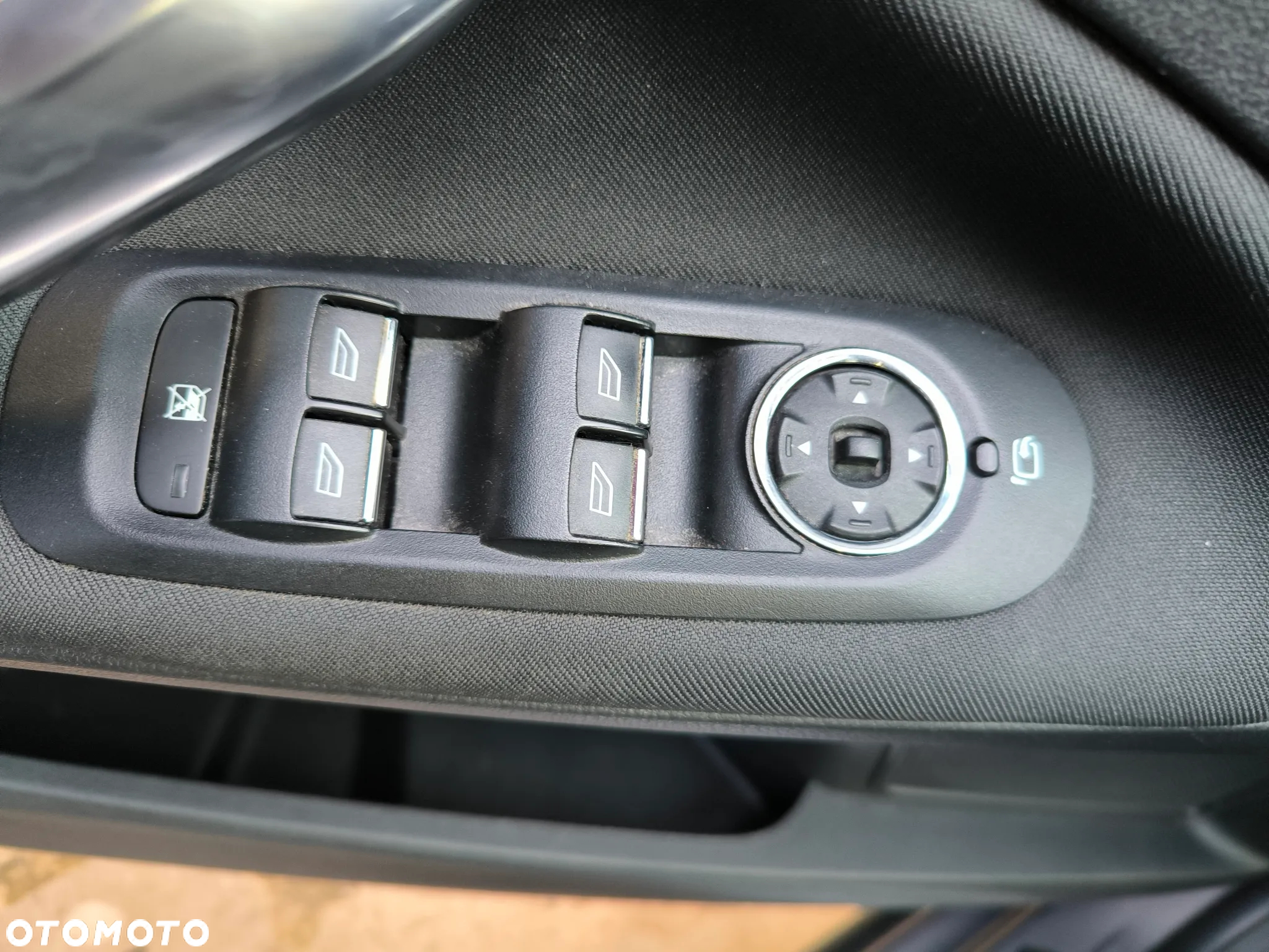 Ford Mondeo - 4