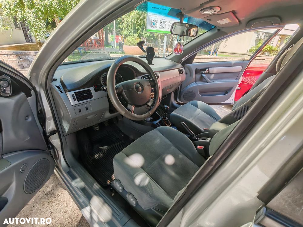 Chevrolet Lacetti - 9