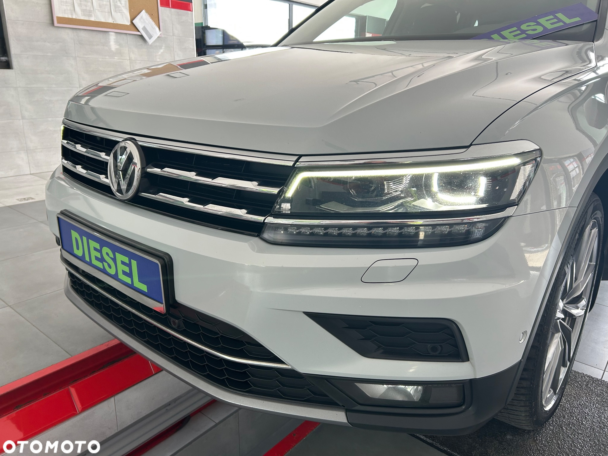Volkswagen Tiguan 2.0 TDI 4Mot R-Line Plus DSG - 18