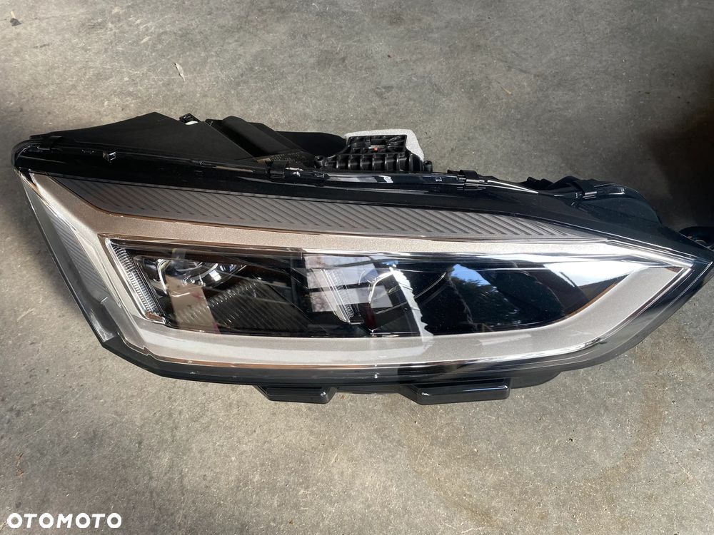 REFLEKTOER AUDI A5 2016-   8W6 941 033 D  8W6 941 034 D IDEALNE FULL LED - 2