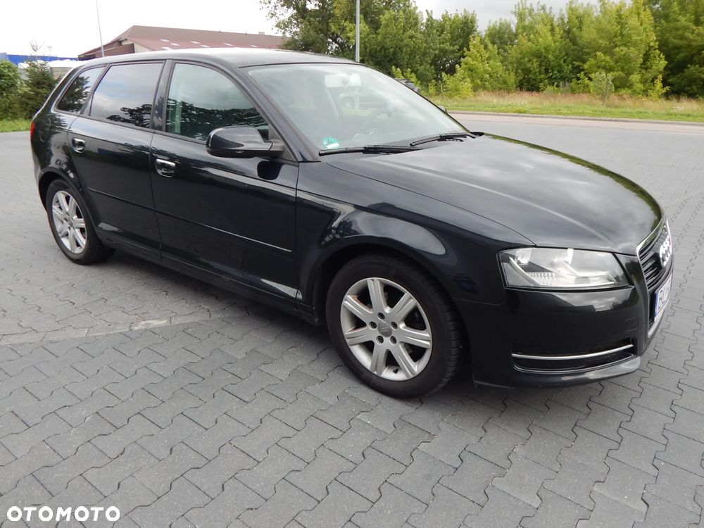 Audi A3 Sportback 1.6 TDI Attraction - 4