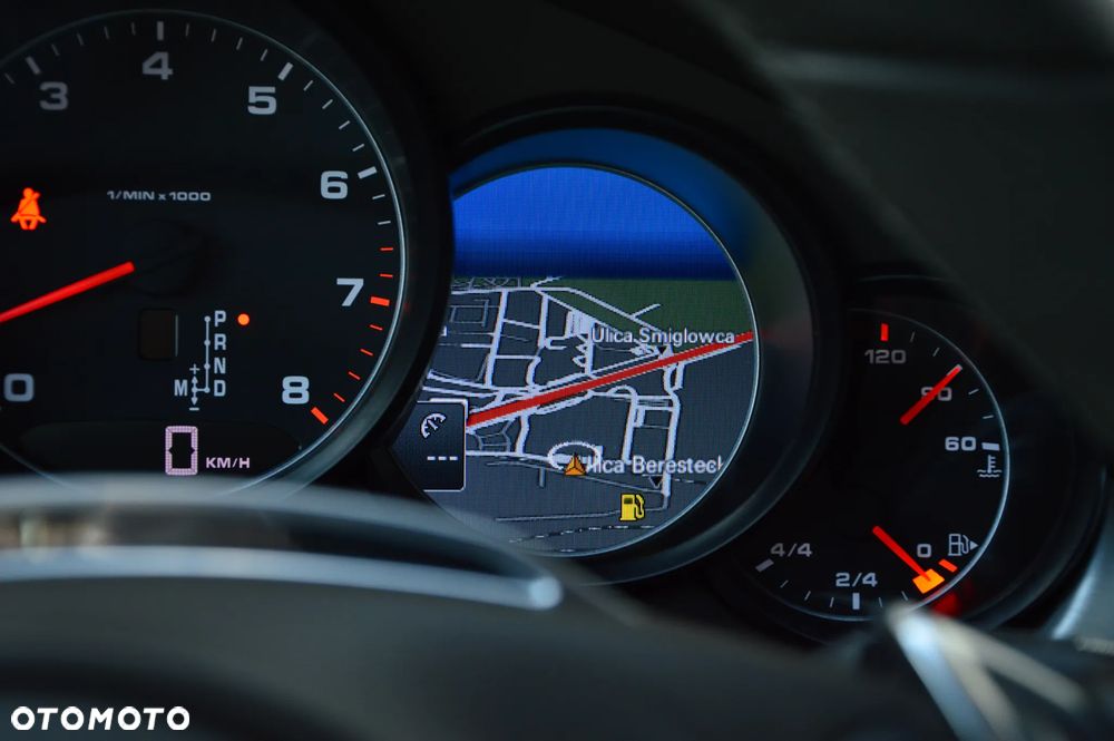 Porsche Panamera 4 - 27