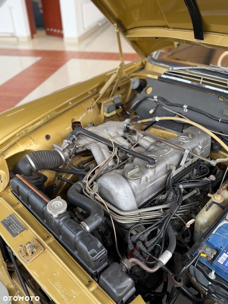 Mercedes-Benz 280 - 16