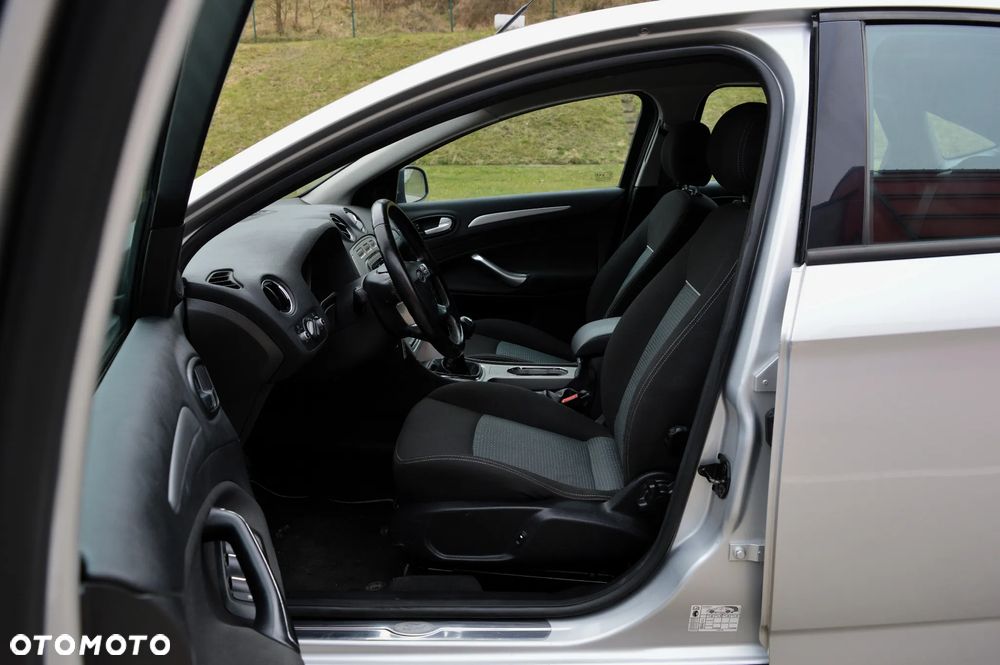 Ford Mondeo 1.8 TDCi Gold X - 6