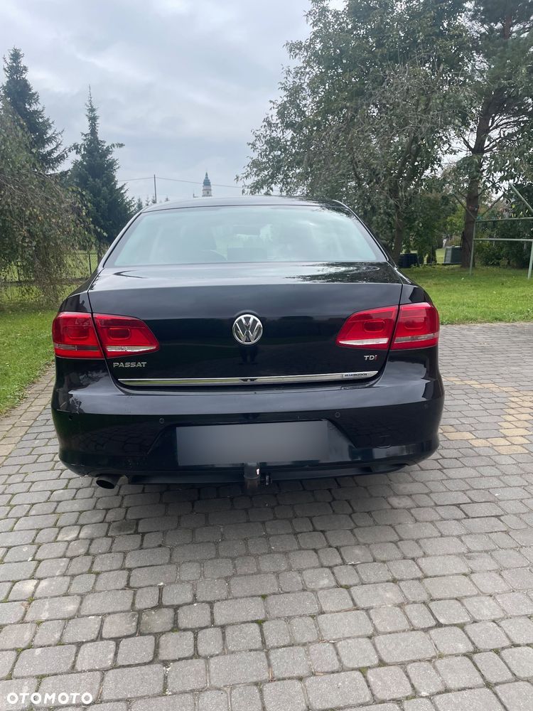 Volkswagen Passat 1.6 TDI Comfortline - 4