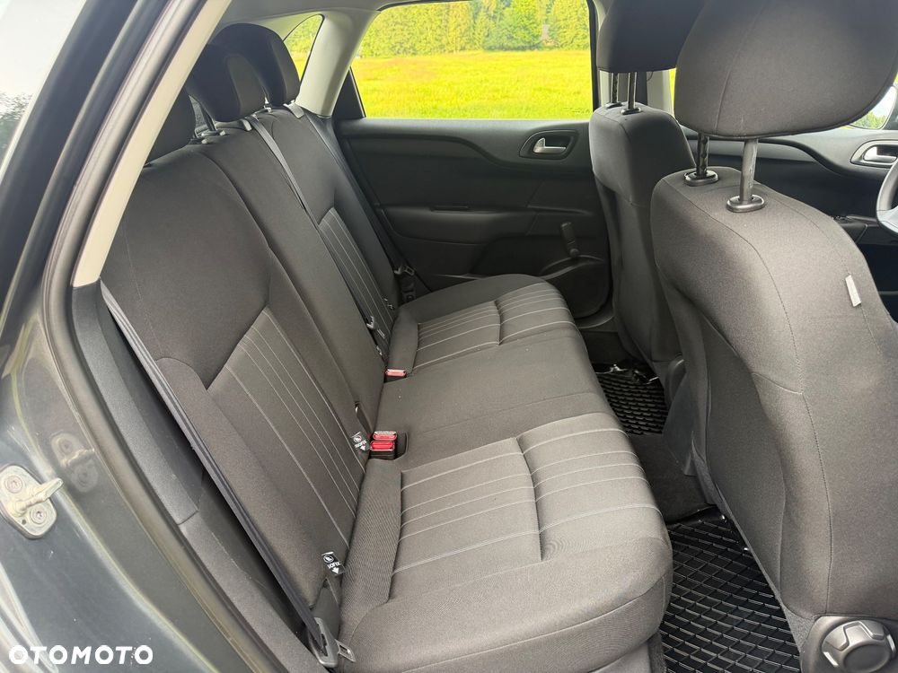 Citroën C4 VTi 95 Attraction - 33