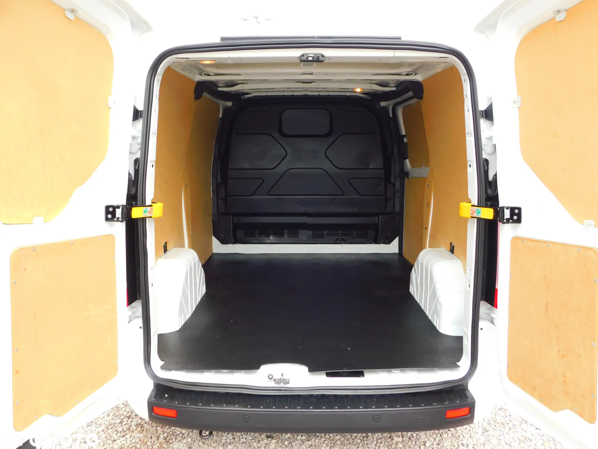 Ford Transit Custom 300 L1H1 Trend (bryg.) - 3