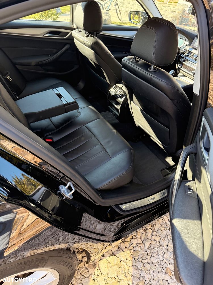 BMW Seria 5 518d Aut. - 7