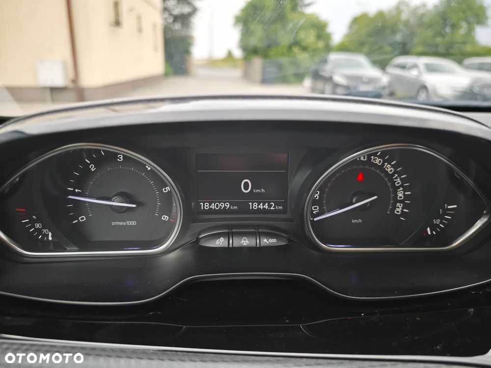 Peugeot 2008 BlueHDi FAP 120 STOP & START Allure - 35