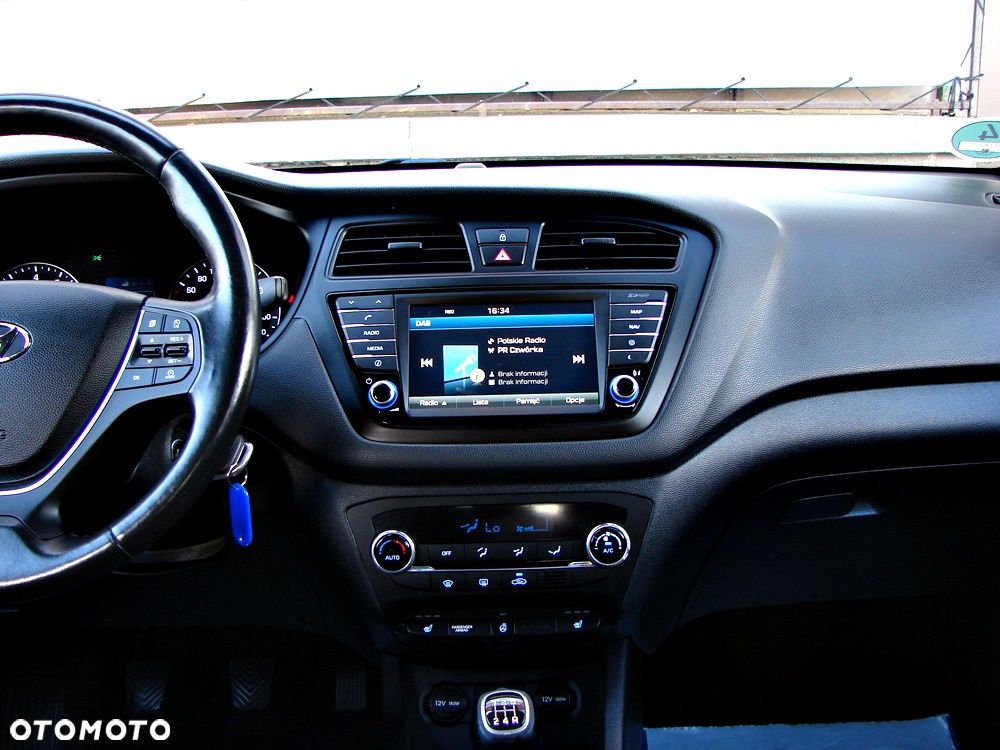 Hyundai i20 blue 1.2 YES!+ - 25