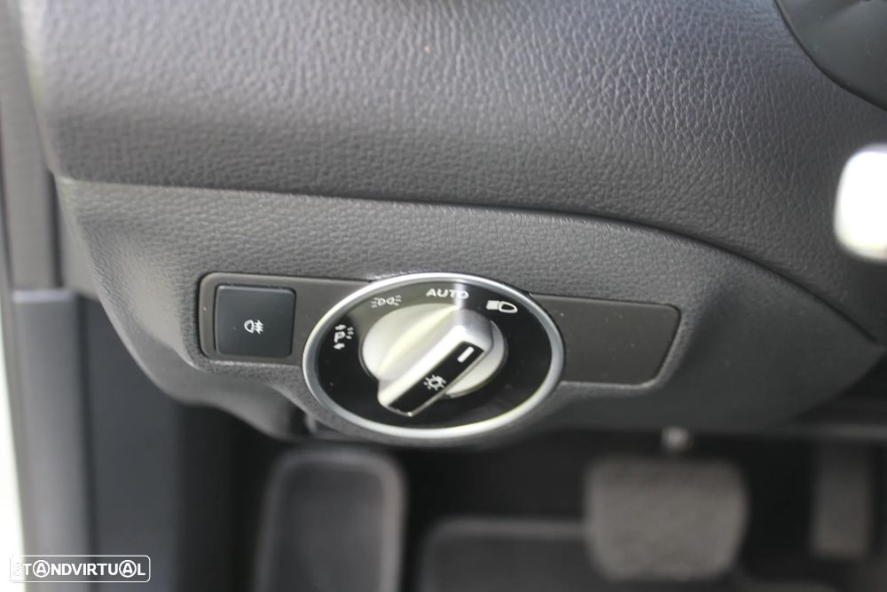 Mercedes-Benz GLA 220 d 7G-DCT Style - 19
