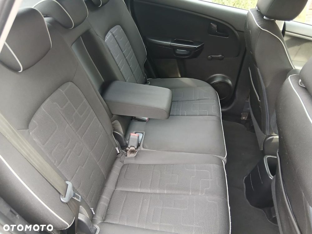 Kia Venga 1.4 CVVT Vision - 31