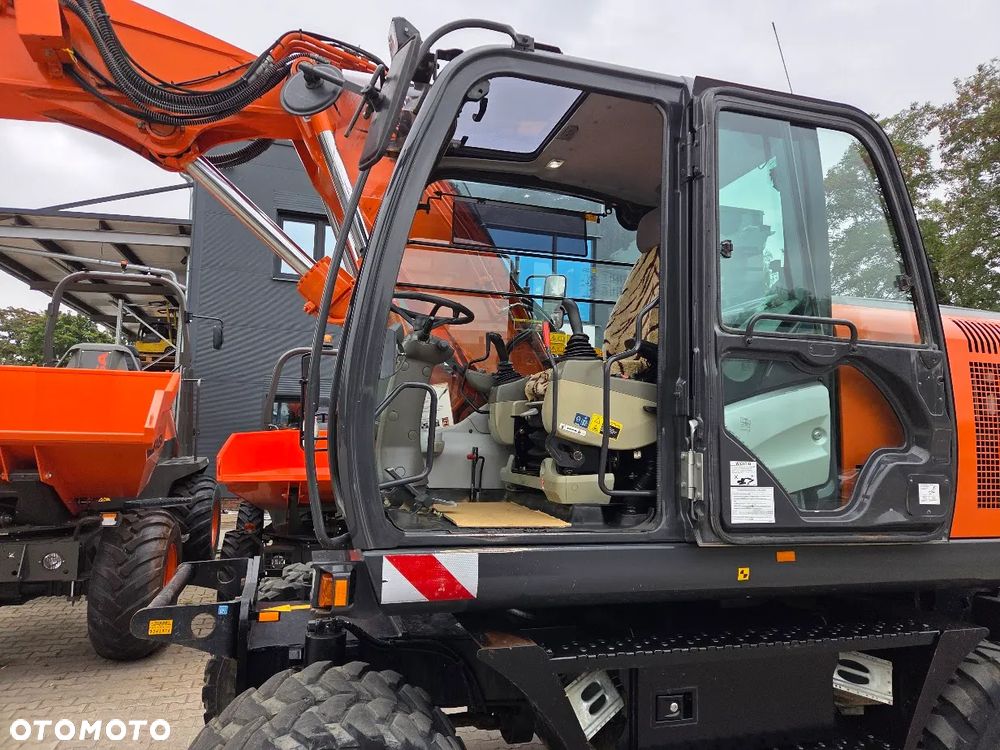 Hitachi Koparka Kołowa HITACHI ZX170W -5B Szybkozłącze Hydrauliczne + 3 łyżki - 12