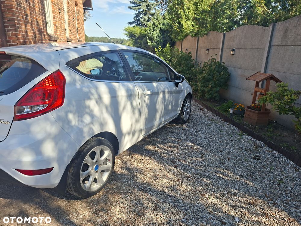 Ford Fiesta 1.25 Ambiente - 6