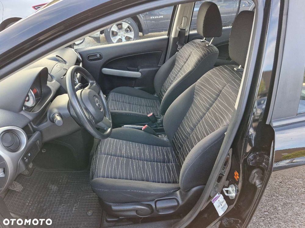 Mazda 2 - 14