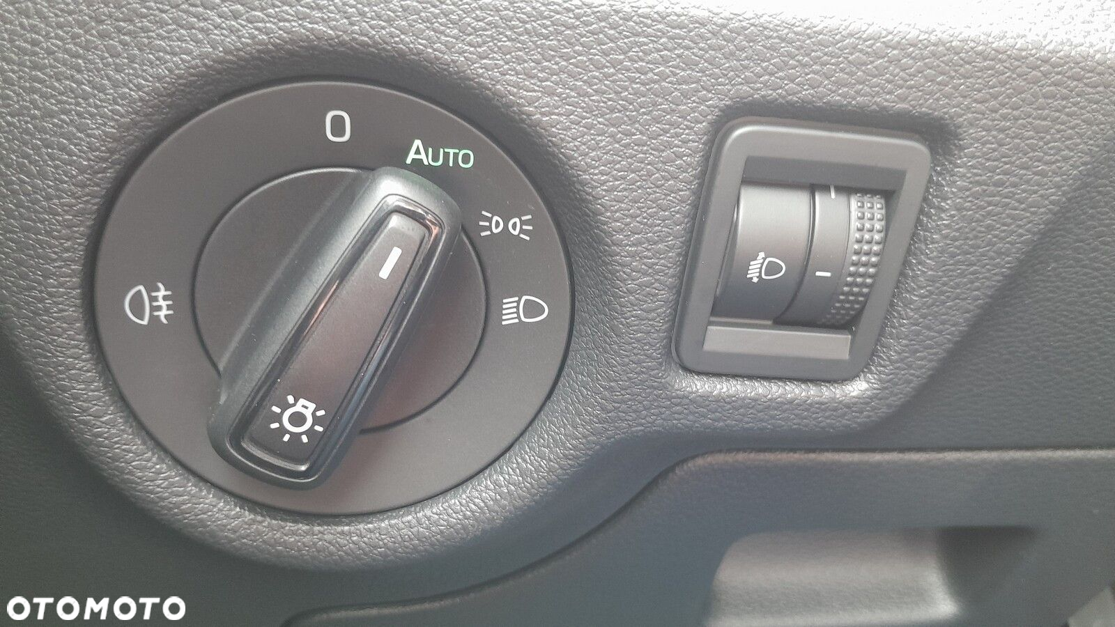 Skoda Kamiq 1.0 TSI Ambition - 12