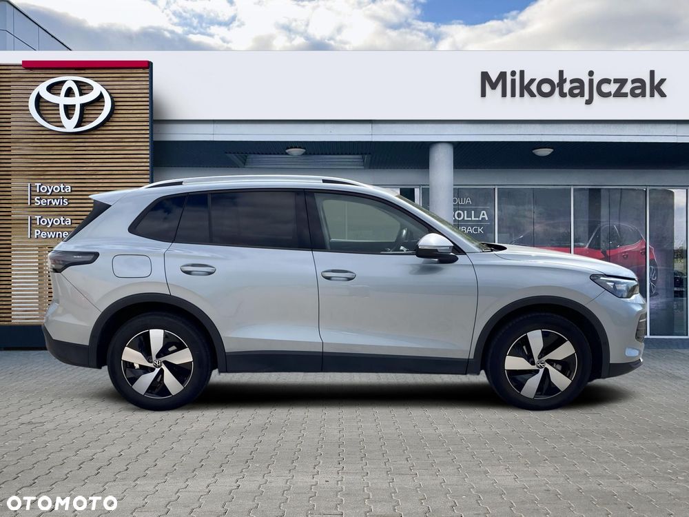 Volkswagen Tiguan - 10