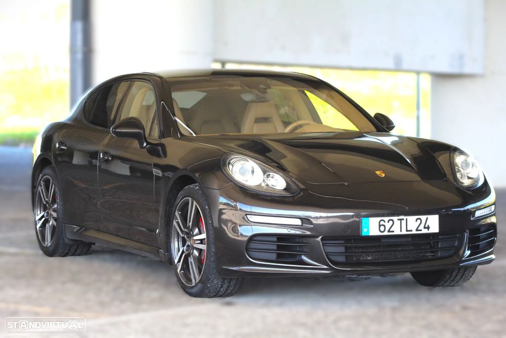 Porsche Panamera Platinum Edition - 5