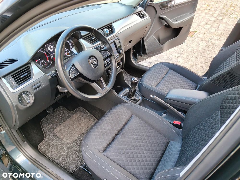 Skoda RAPID - 16