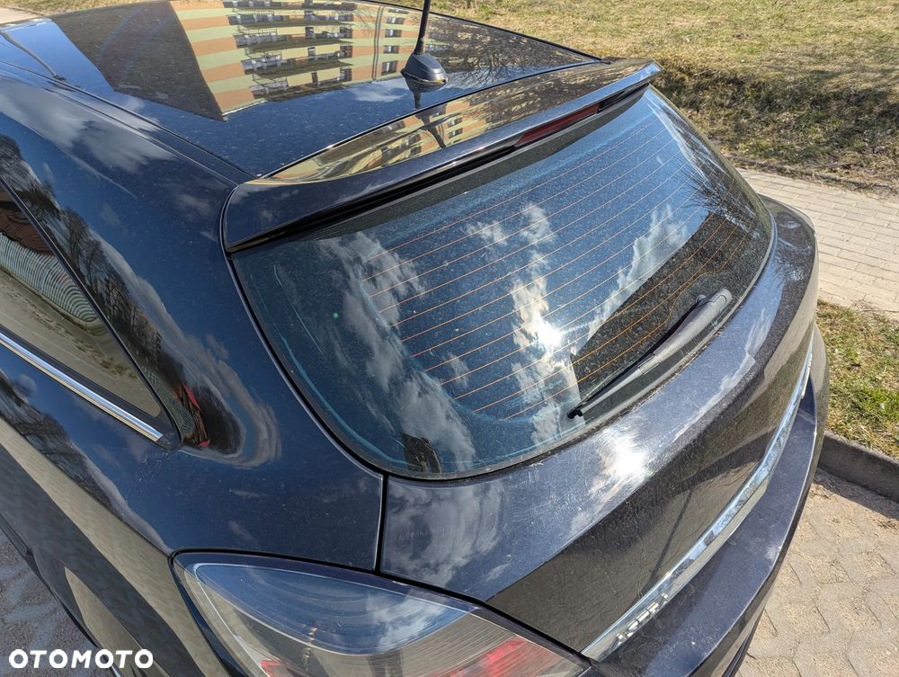 Opel Astra 1.6 Turbo Cosmo - 9