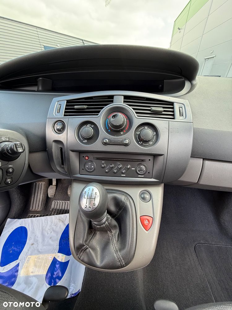 Renault Scenic 1.6 16V Authentique - 32