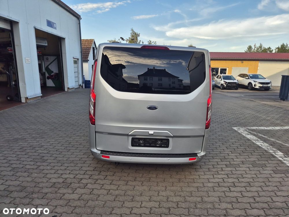 Ford Tourneo Custom 320 L2H1 VA Autm Titanium X - 7
