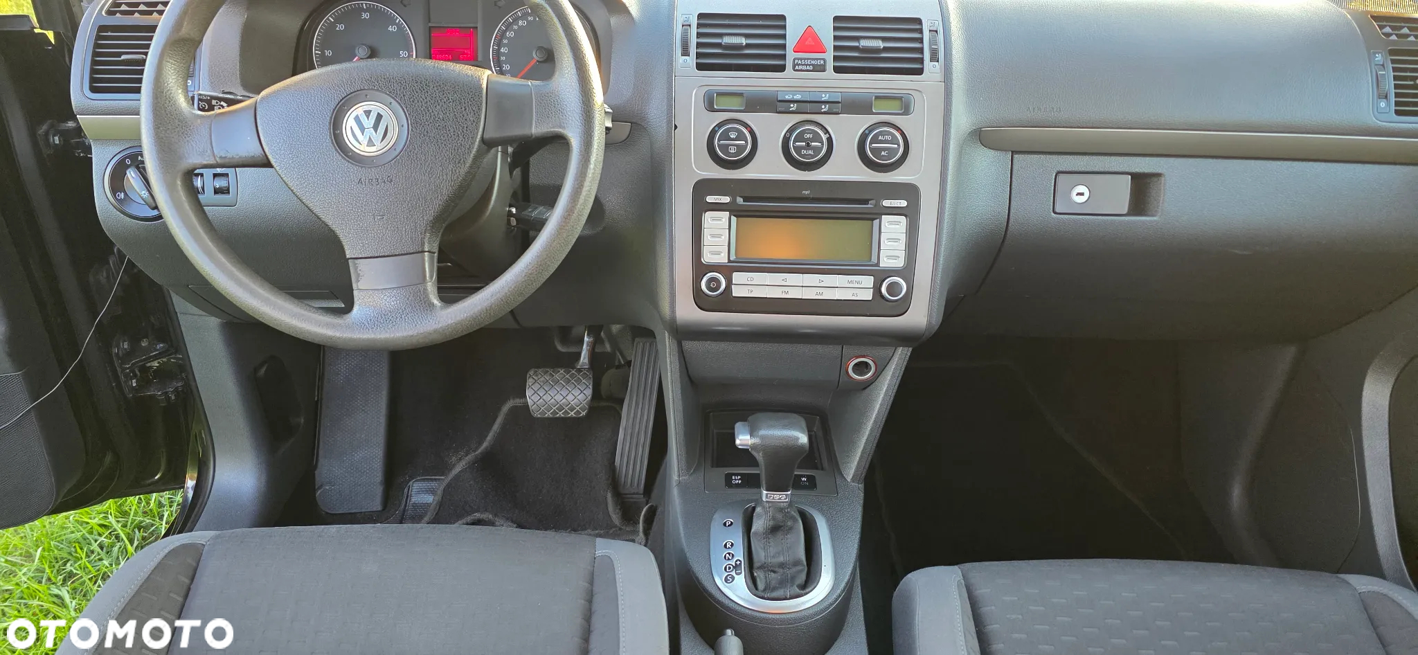Volkswagen Touran 2.0 TDI Highline DSG - 8